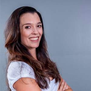 Foto da professora de inglês - Letícia Castiglia